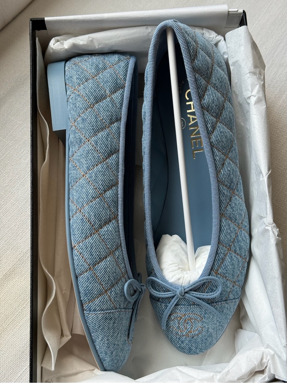 2026 CHANEL Quilted Denim Ballet Flats - Picture 2 of 4